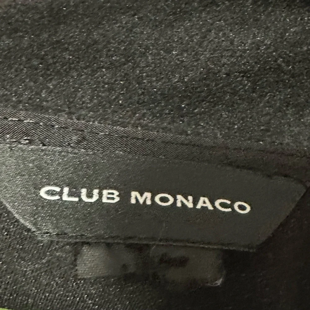 ๐ค Club Monaco V-Neck Top โ Black ๐ค - Picture 11 of 13